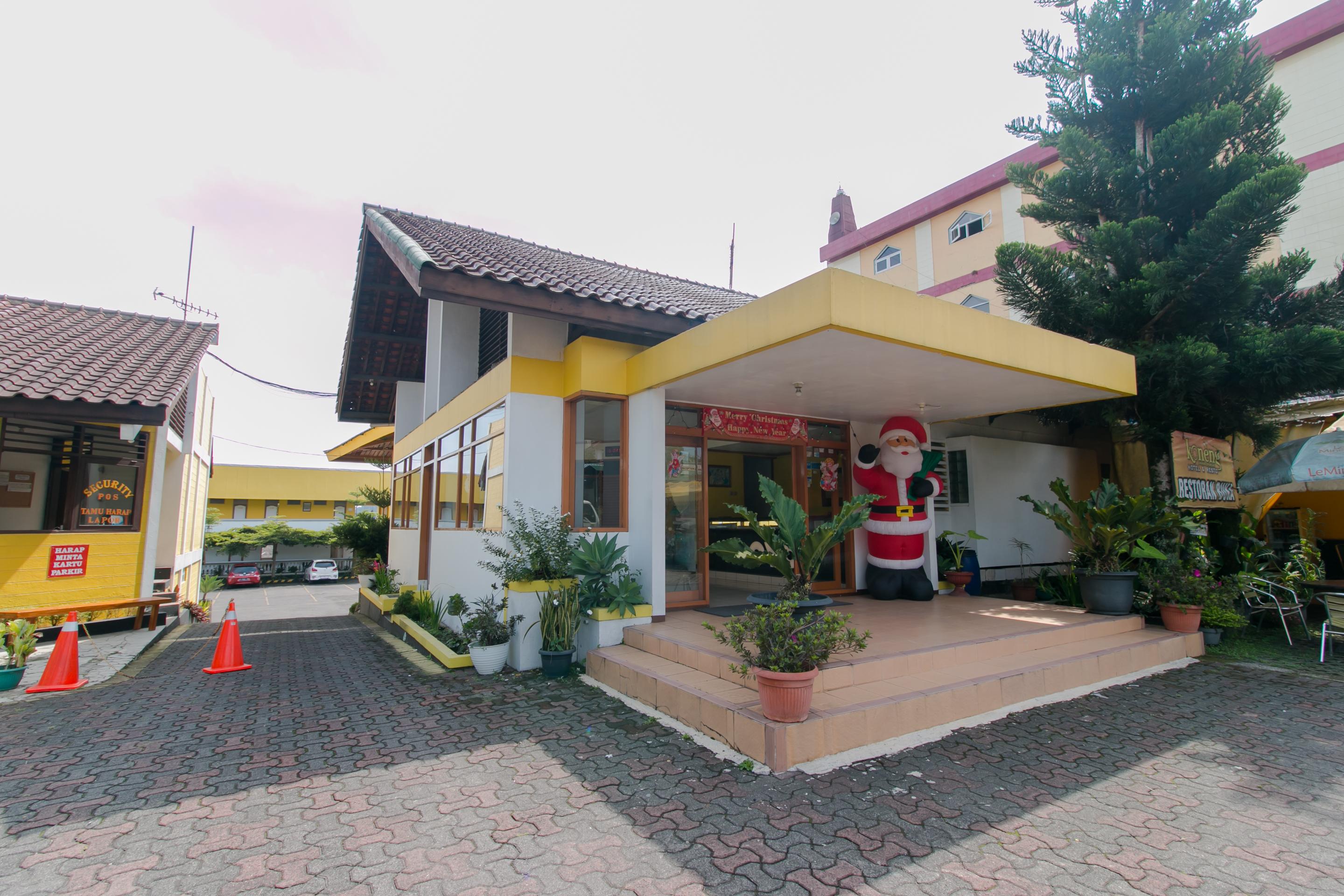 OYO 1996 Koneng Hotel Cibodas Exterior foto